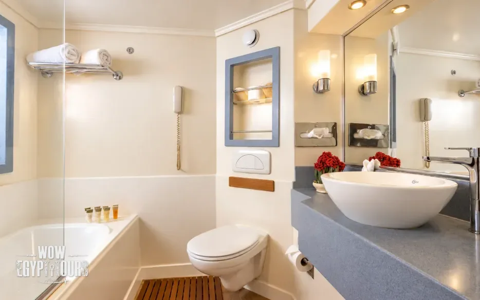 Private bathroom of the Presidential Suite aboard Acamar Nile Cruise