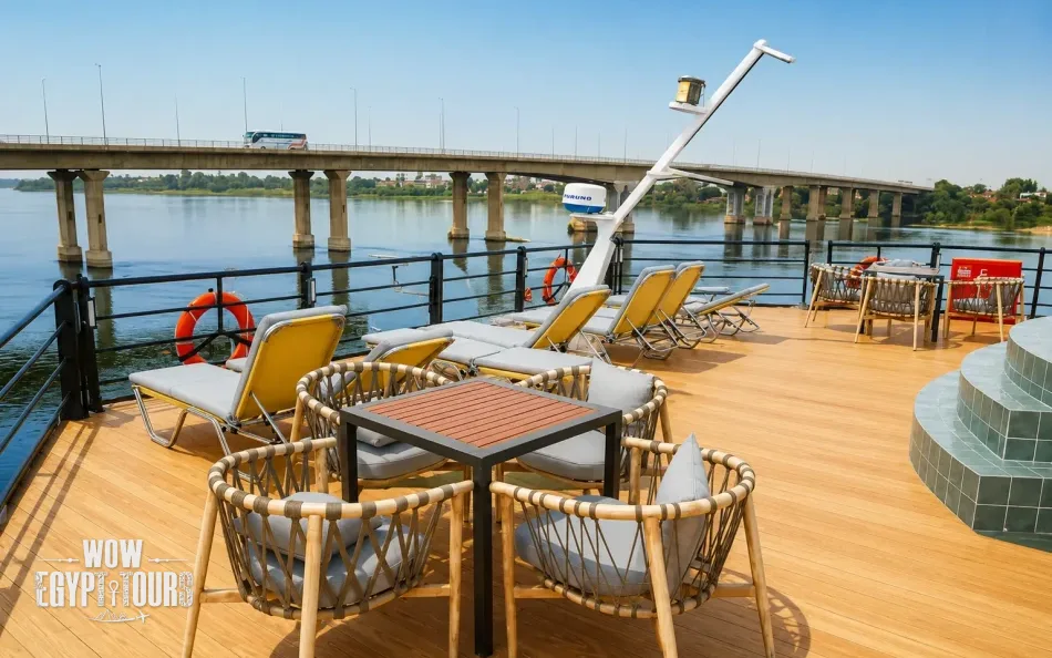 Sun deck restaurant on Magic II Nile Cruise