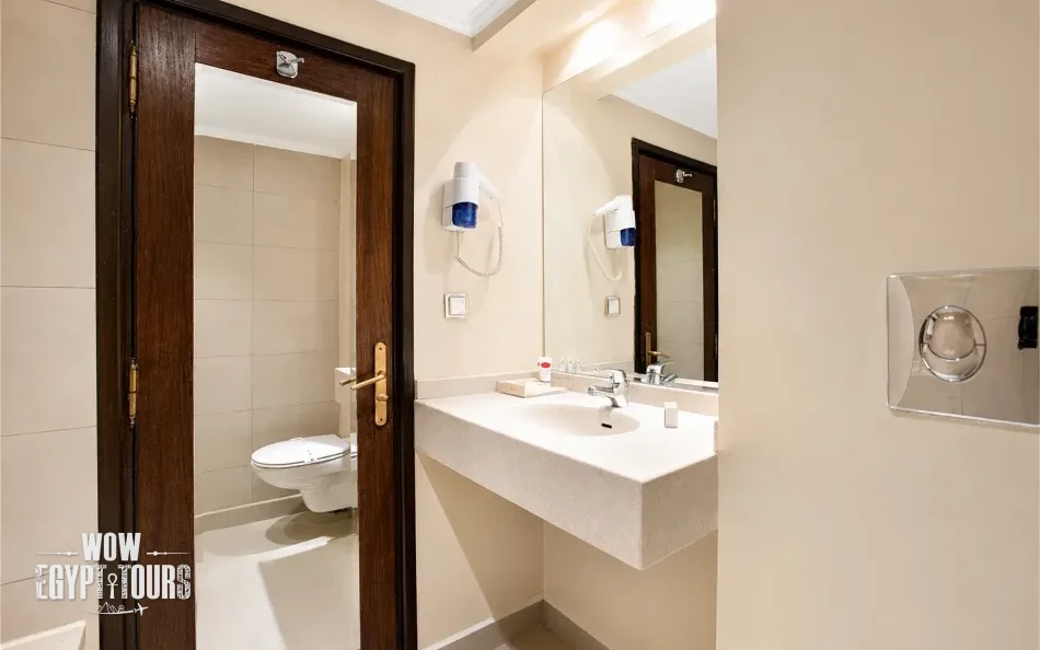 Private cabin bathroom aboard Jaz Bahareya Nile Cruise