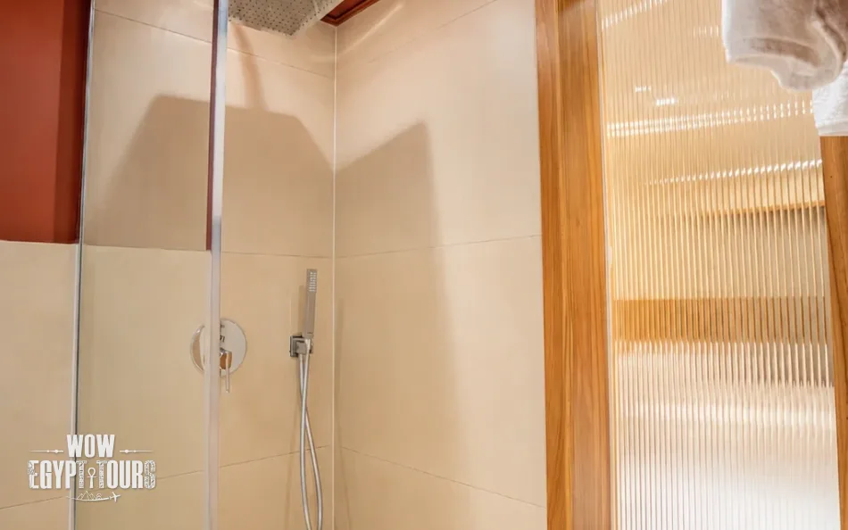 Shower on Lady Mary Nile Cruise