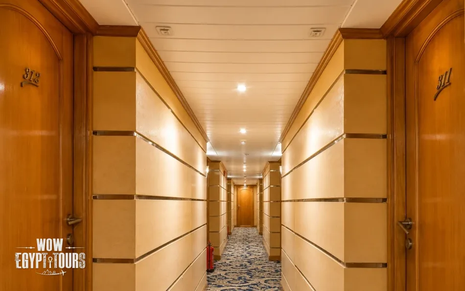Corridor on Monte Carlo Cruise