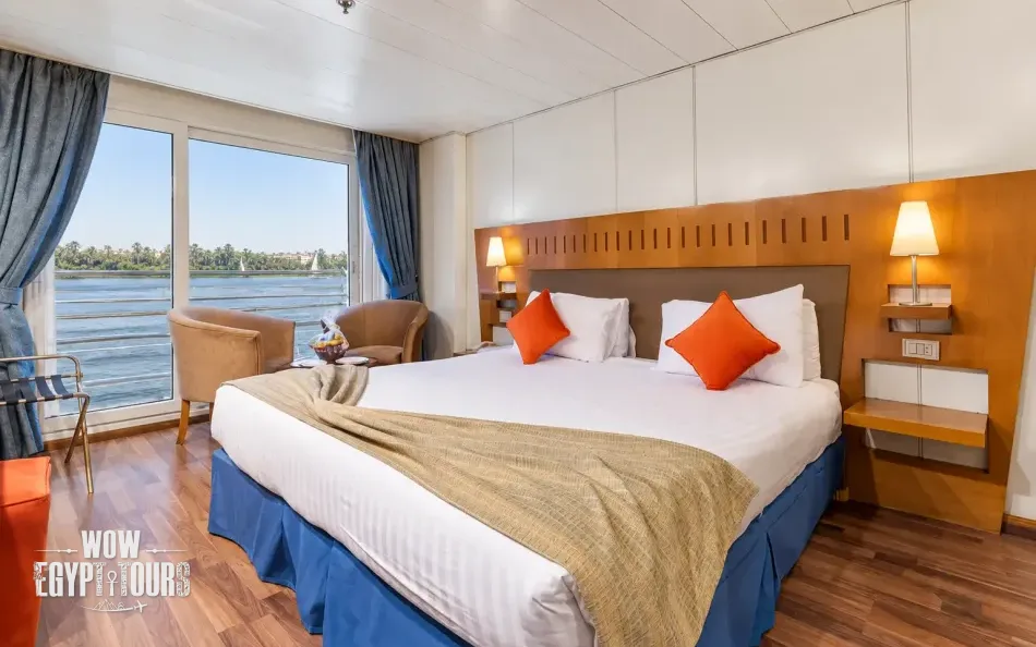 Double cabin with a large bed aboard Mojito Nile Cruise