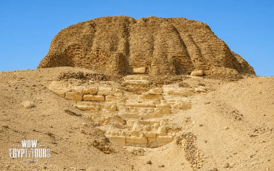 Hawara, Meidum and El Lahun Pyramids Tour from Cairo