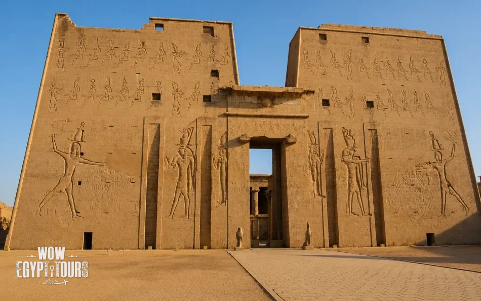 Aswan, Kom Ombo and Edfu Overnight Tour