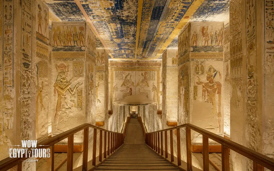 Valley of the Kings, Queen Hatshepsut Temple and Colossi of Memnon Tour