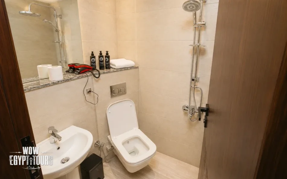 Private cabin bathroom aboard Iris Dahabiya Nile Cruise