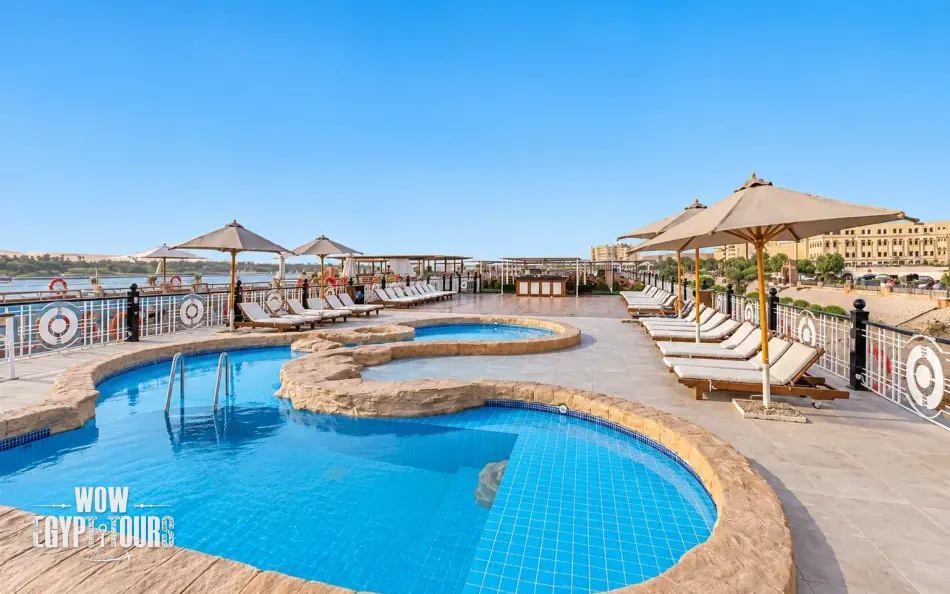Outdoor swimming pool on the sun deck of Mojito Nile Cruise