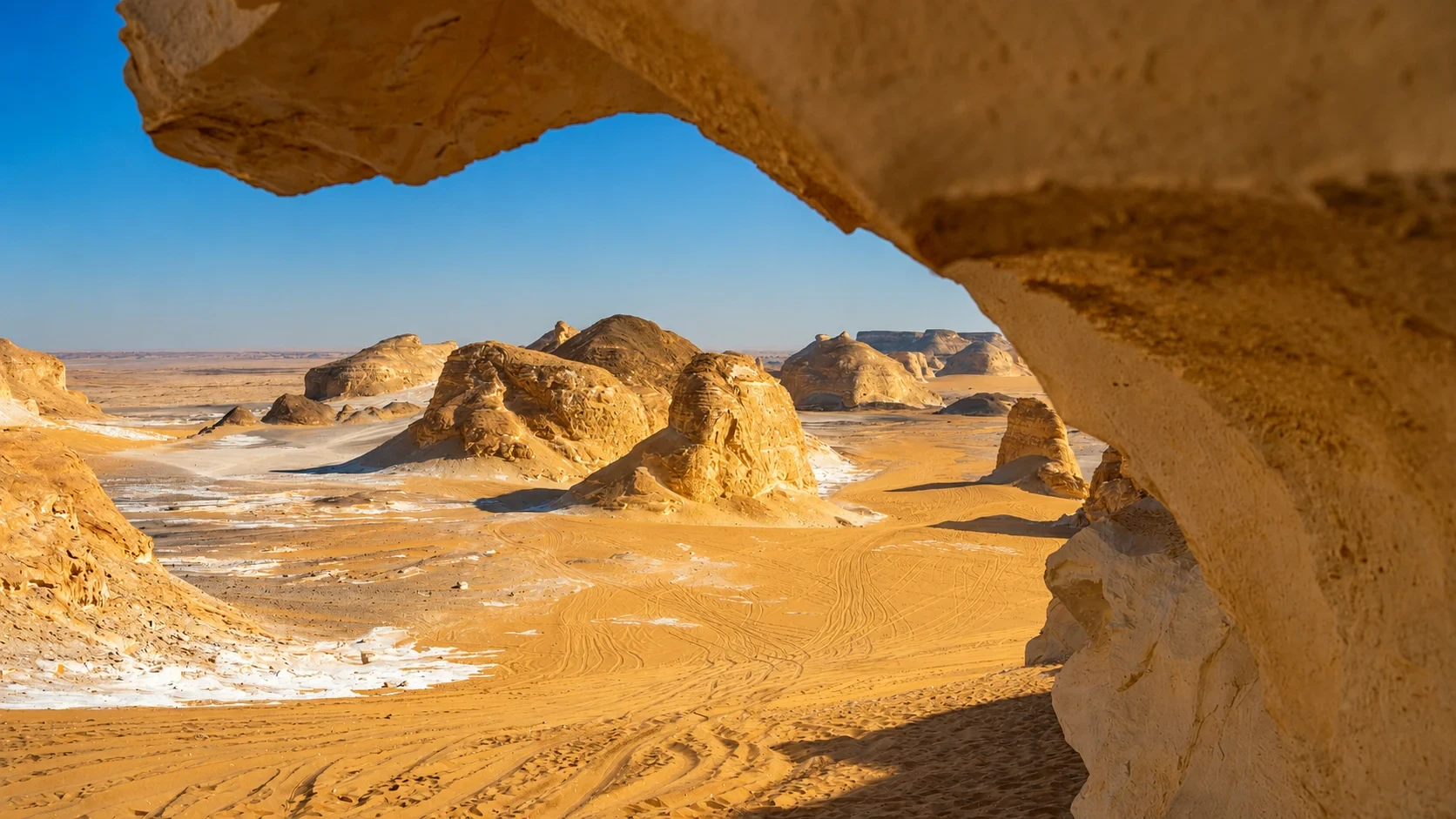 Deserts Tourist Attractions in Egypt – White Desert, Black Desert and Sinai Blue Desert