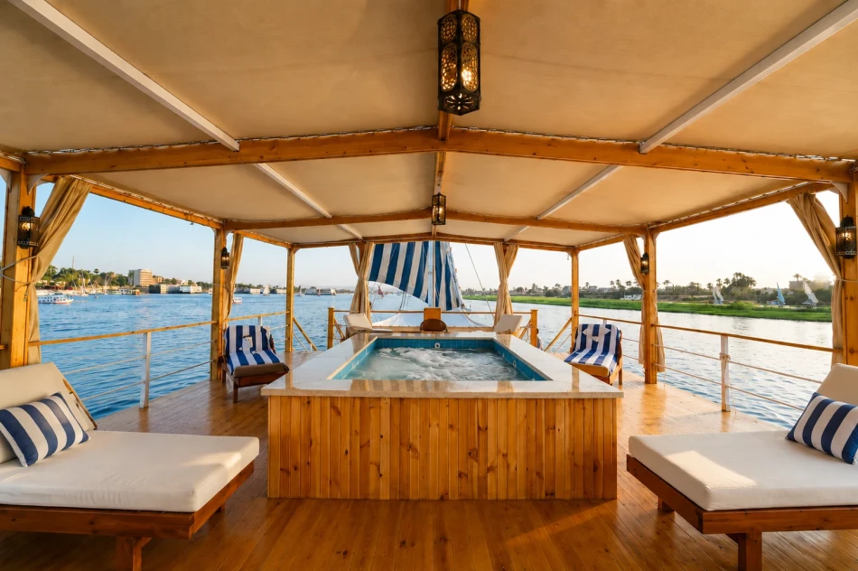 Outdoor jacuzzi on the sun deck of Turquoise Dahabiya Nile Cruise