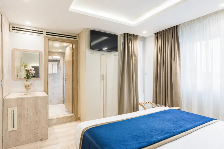 Interior view of a double cabin aboard Merit Dahabiya Nile Cruise